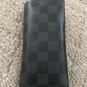 Authentic Louis Vuitton damier graphite card case